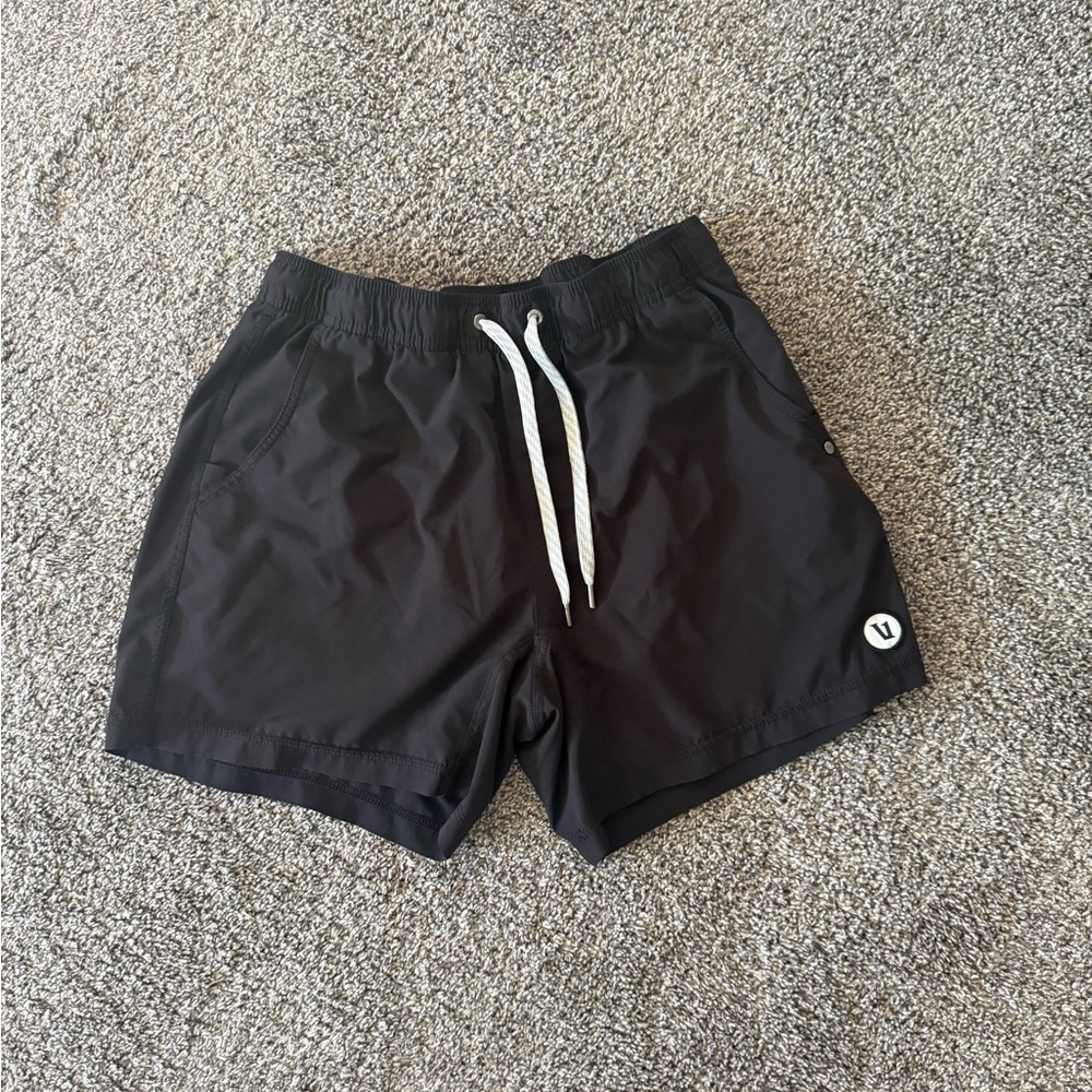 Vuori Kore Shorts - Lined - 5” - Medium